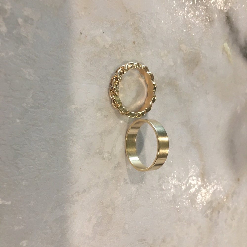 TWO GOLD RINGS - Picture 3 of 3